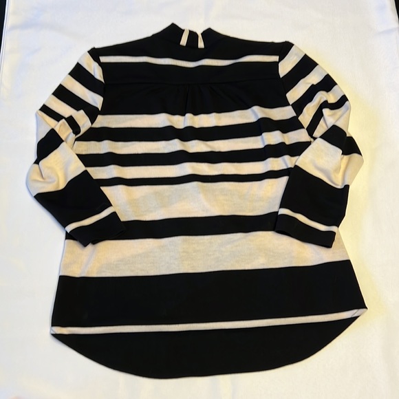 Anthropologie Deleta black and cream stripe wrap front three quarter top size XS - Picture 8 of 10